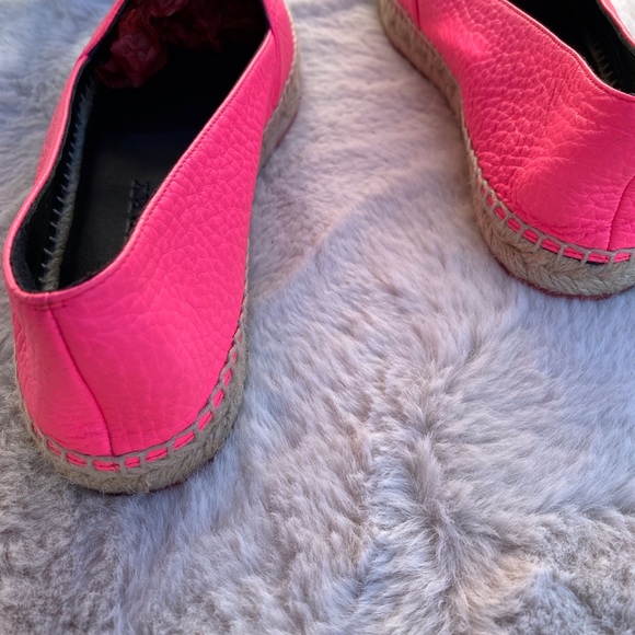 Authentic Burberry Espadrilles - Picture 4 of 4